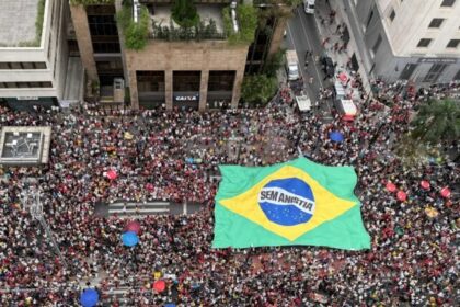 Protestos em capitais criticam anistia aos condenados de 8 de janeiro e a PEC da Imunidade 16 ocrente 1758487613