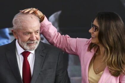Esquecimento de Lula faz Janja comprar cinto e meias às pressas em Nova York 8 ocrente 1758559629