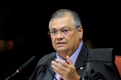 Dino condena sanções dos EUA à esposa de Moraes e pede respeito à soberania do Brasil 2 ocrente 1758581211