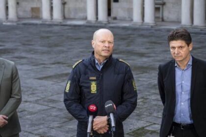Drones não identificados obrigam fechamento temporário dos aeroportos de Copenhague e Oslo 14 ocrente 1758628116