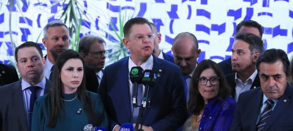 PL entra com recurso contra veto a Eduardo Bolsonaro e acusa Hugo Motta de romper acordo 2 ocrente 1758670517