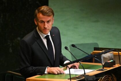 Comboio de Trump bloqueia trânsito e obriga Macron a seguir a pé em Nova York 20 ocrente 1758684698