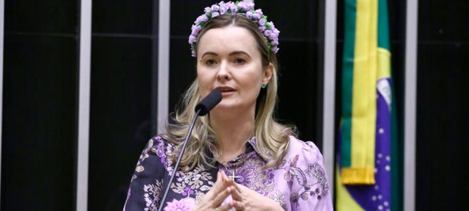 Deputada do PL é denunciada à PGR após chamar Lula de “corrupto de nove dedos” 2 ocrente 1758715373