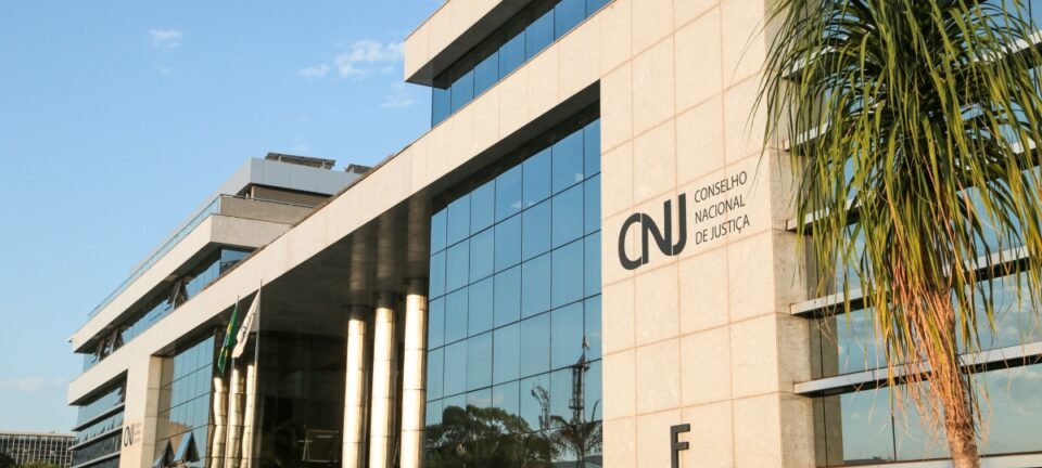 Judiciário brasileiro bate recorde de R$ 146,5 bilhões em despesas, aponta CNJ 2 ocrente 1758727113