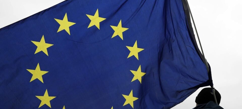 Apesar de pressões, UE ainda envia 21,9 bilhões de euros à Rússia por petróleo e gás 2 ocrente 1758761195
