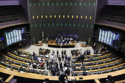 Câmara libera gastos extras em saúde e educação fora do novo teto de despesas 2 ocrente 1758796381