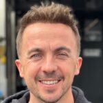 Frankie Muniz declara fé nas redes sociais e confirma retorno em reboot de “Malcolm” 5 ocrente 1758799053