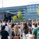 Culto ao ar livre reúne mais de mil fiéis e 13 igrejas em Zurique 4 ocrente 1758829637