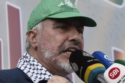 Dirigente do Hamas afirma que ataque de 7 de outubro foi “momento de ouro” para a causa palestina 20 ocrente 1758888875