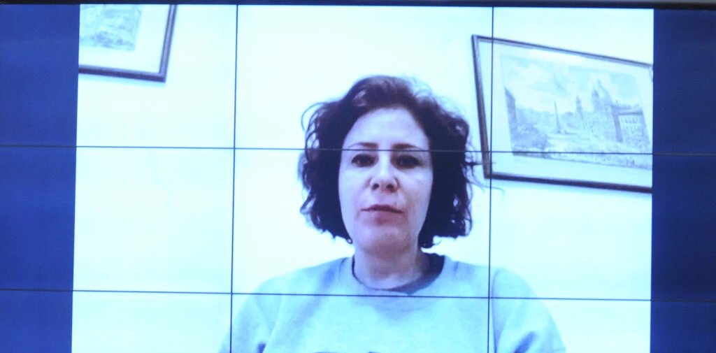 Moraes libera redes de Carla Zambelli, mantém multa por postagens de ódio e deputada segue presa na Itália 2 ocrente 1758902586