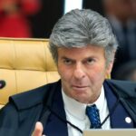 Fux se opõe a Moraes e defende absolvição de dois acusados pelos atos de 8 de janeiro 4 ocrente 1758979960