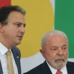 Lula faz caminhada pelos 95 anos do MEC e usa evento para ensaiar pré-campanha à reeleição 5 ocrente 1759097873