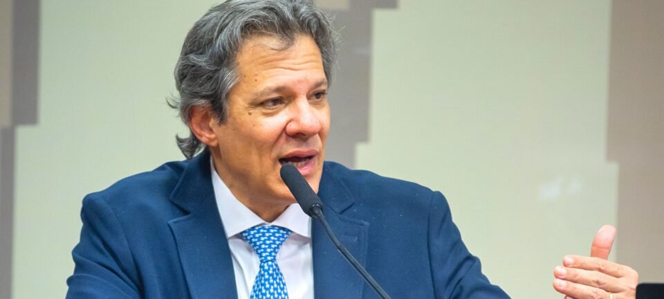 Haddad propõe demissão de servidor público com baixa performance e questiona estabilidade 2 ocrente 1759152750