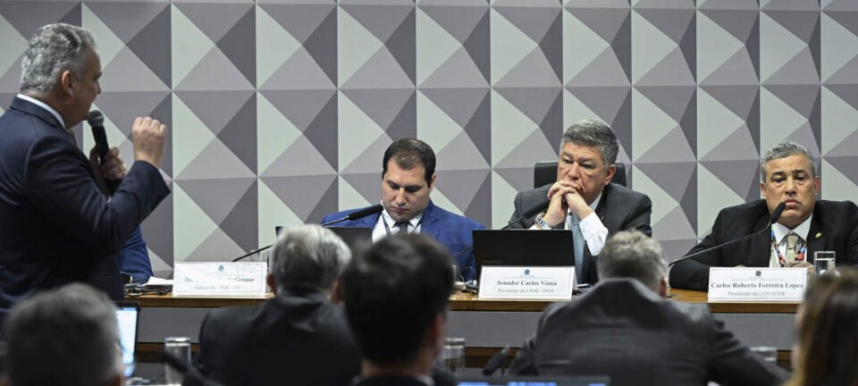 Relator aponta uso de assinaturas de mortos e crianças por Conafer para descontar benefícios do INSS 2 ocrente 1759206734