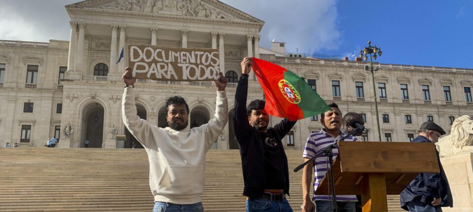 Parlamento português aprova nova versão da Lei de Estrangeiros com maioria de direita 2 ocrente 1759245450
