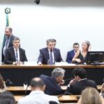 Comissão de Orçamento eleva fundo eleitoral para R$ 4,9 bilhões e iguala valor de 2024 4 ocrente 1759251729