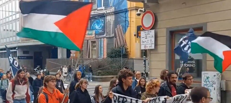 Universitários italianos tomam campi para apoiar flotilha Global Sumud com Greta Thunberg 2 ocrente 1759342596