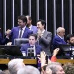 Câmara aprova isenção de Imposto de Renda até R$ 5 mil com votação unânime 5 ocrente 1759371514