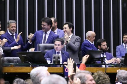 Câmara aprova isenção de Imposto de Renda até R$ 5 mil com votação unânime 20 ocrente 1759371514