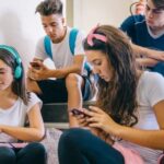 Redes sociais elevam ansiedade e distorcem autoestima de adolescentes, aponta psicóloga 5 ocrente 1759438112