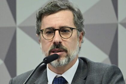 Deputado pressiona ministro da CGU na CPMI sobre demora para conter fraudes no INSS 8 ocrente 1759446143