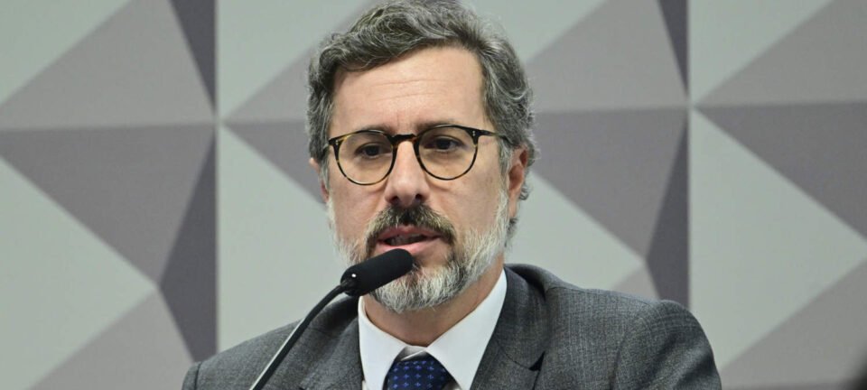 Deputado pressiona ministro da CGU na CPMI sobre demora para conter fraudes no INSS 2 ocrente 1759446143
