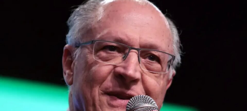 Alckmin afirma que conversas entre Lula e Trump reduziram tarifas de importação dos EUA 2 ocrente 1759610813