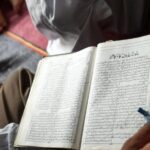 Paquistanês deixa o islamismo e se converte após ler parábola do semeador 4 ocrente 1759614389
