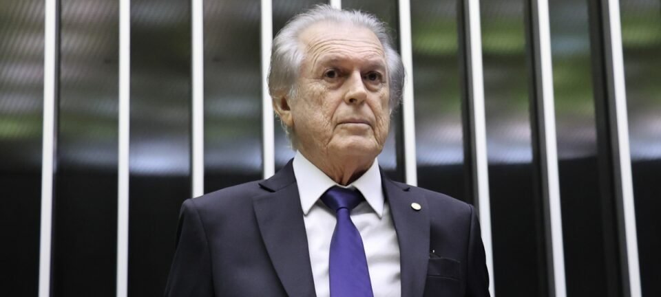 Aos 80 anos, Luciano Bivar pede ao presidente da Câmara liberação para votar a distância 2 ocrente 1759688286
