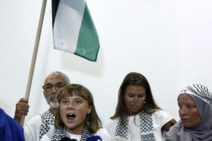 Greta Thunberg, deportada de Israel, acusa país de tentar “eliminar” toda Gaza 4 ocrente 1759779197