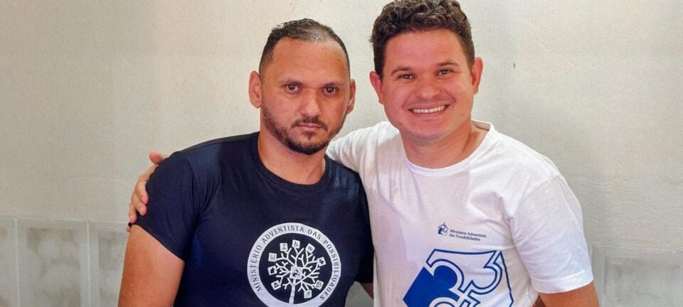 Surdo percorre 1.400 km para ser batizado em culto totalmente acessível em Libras 2 ocrente 1759821481
