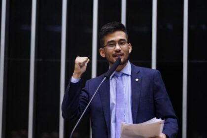 Kataguiri sugere mudar Constituição para permitir armas nucleares no país 8 ocrente 1759945622