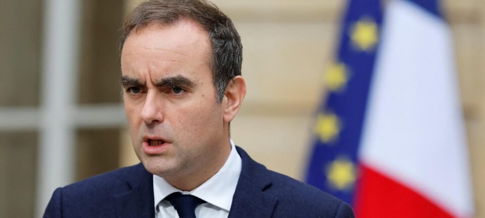 Premier francês confirma renúncia e prevê novo chefe de governo até sexta-feira 2 ocrente 1759989697