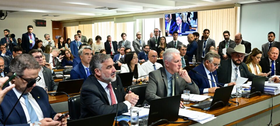 Base aliada derruba pedidos para ouvir nomes centrais de fraude no INSS na CPMI 2 ocrente 1760044681