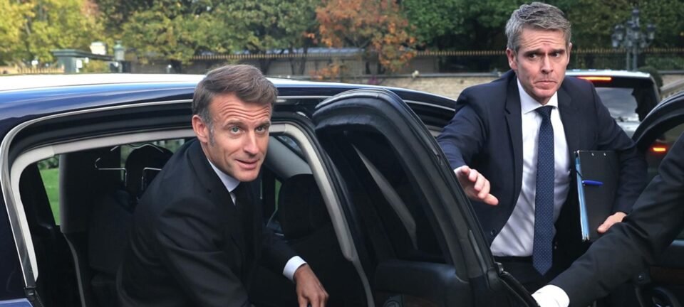 Pressão por renúncia cresce enquanto Macron se prepara para nomear oitavo primeiro-ministro 2 ocrente 1760058154