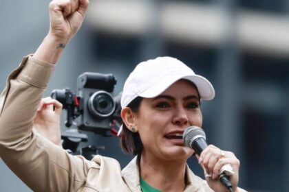 Michelle Bolsonaro descarta candidatura e diz que prisão de Jair abalou a rotina familiar 12 ocrente 1760125591