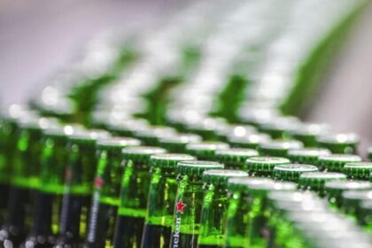Crise do metanol faz paulistanos trocarem destilados por cerveja e vinho, aponta levantamento 10 ocrente 1760148099