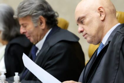 Moraes afasta seis advogados de réus ligados a Bolsonaro com base em decisão de 1956 e volta atrás no dia seguinte 2 ocrente 1760153535