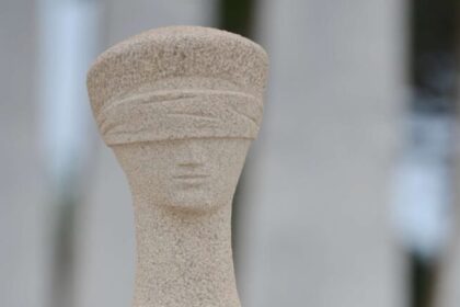 Reforma administrativa mira penduricalhos e férias extras e gera ofensiva do Judiciário 6 ocrente 1760227385