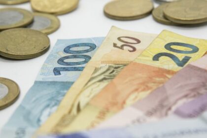 Brasileiros e empresas ainda têm R$ 10,46 bilhões parados em instituições financeiras, diz BC 4 ocrente 1760301131