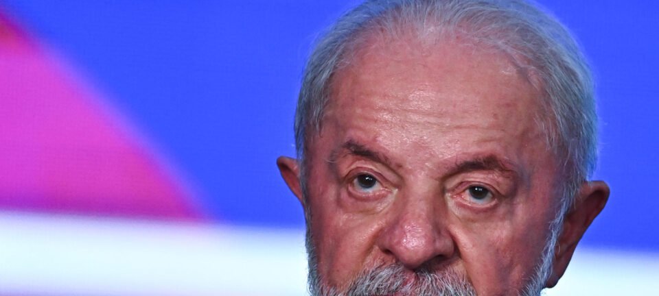 Anúncio em grandes jornais cobra de Lula apoio a reféns e judeus brasileiros 2 ocrente 1760338069