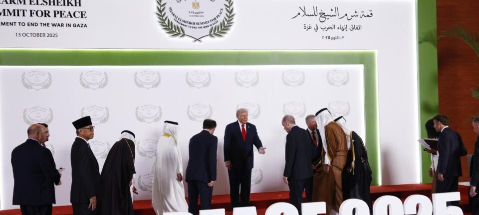 Trump sela acordo em Sharm el-Sheikh para encerrar conflito em Gaza 2 ocrente 1760378513