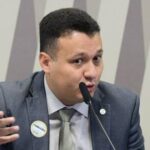Receita de lojas nos aeroportos ajuda a segurar tarifa de embarque, diz diretor da Anac 5 ocrente 1760392064