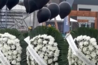 Produtores gaúchos espalham coroas fúnebres na abertura da Expointer em protesto contra demora de auxílio federal 8 ocrente 1760396530