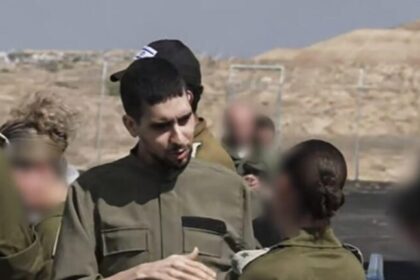 Refém que cavou a própria sepultura volta para casa após quase dois anos nas mãos do Hamas 2 ocrente 1760415451
