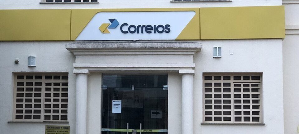 Governo negocia empréstimo de até R$ 20 bilhões para evitar colapso dos Correios 2 ocrente 1760490359