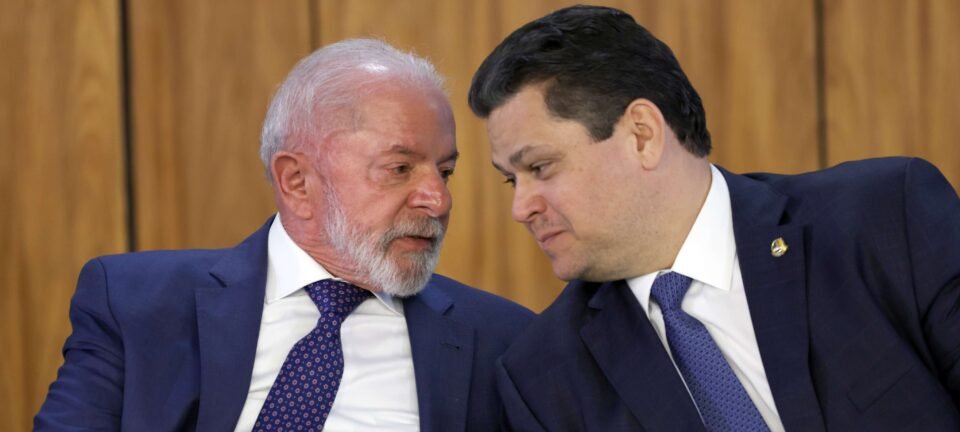 Senado vota proposta que afasta gastos de saúde e educação do arcabouço fiscal 2 ocrente 1760502727