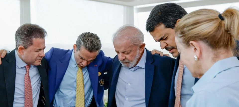 Auxiliares confirmam escolha de Lula por Jorge Messias para vaga no STF 2 ocrente 1760726809