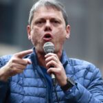 Tarcísio afirma que estatais acumulam prejuízos sob gestões do PT 4 ocrente 1760748409