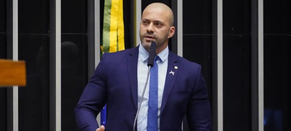 Defesa reclama de demora no STF e Daniel Silveira fica fora do batizado da filha 2 ocrente 1760819943